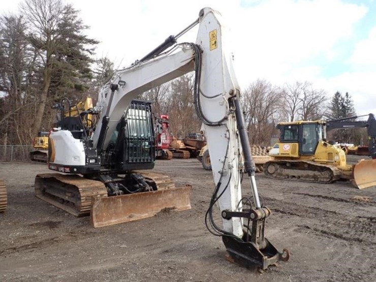 2021-bobcat-e145-image-4