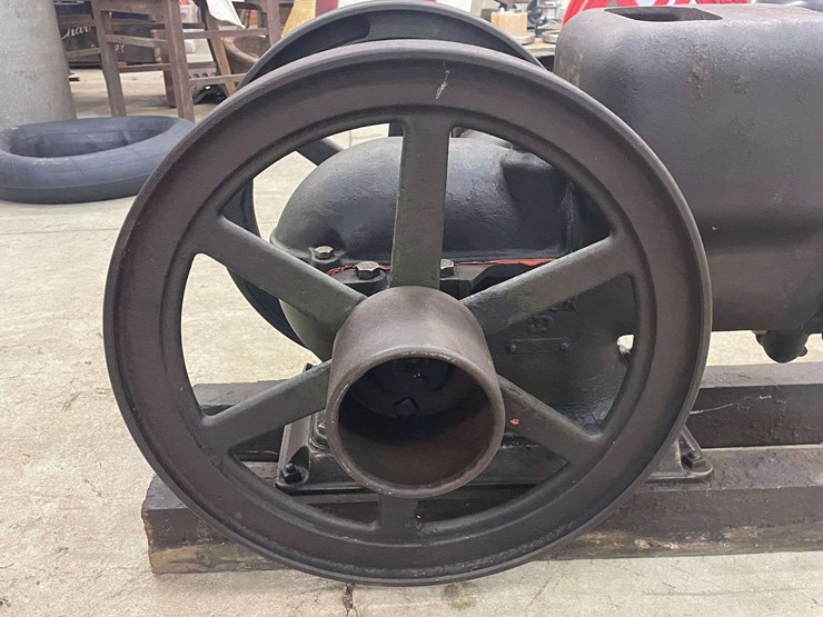 john-deere-11-image-9