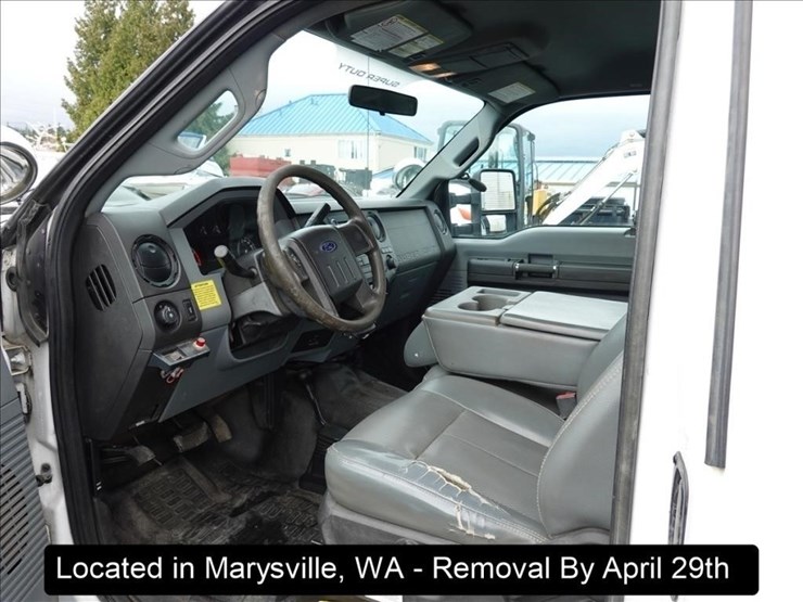 2011-ford-f550-image-19