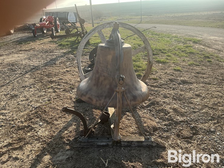 cast-iron-bell-image-8