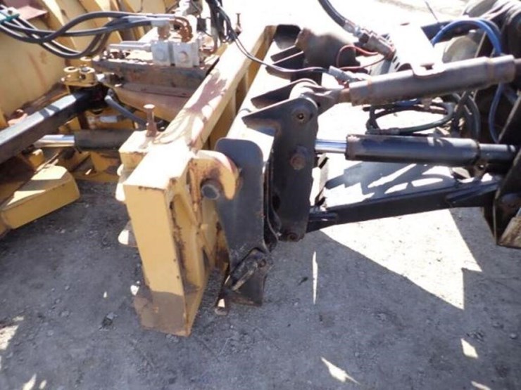 2012-new-holland-t4.75-image-29