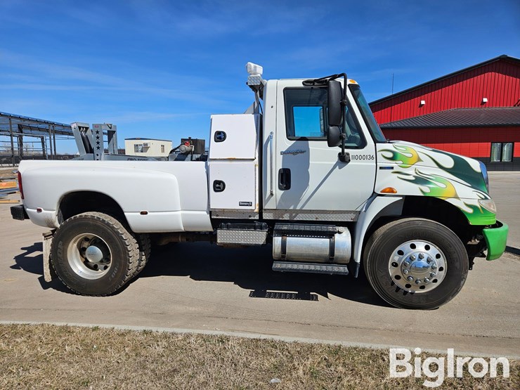 2010-international-durastar-4300-image-12