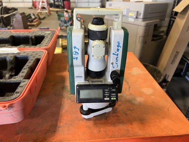 sokia-dt940l-digital-theodolite-image-2