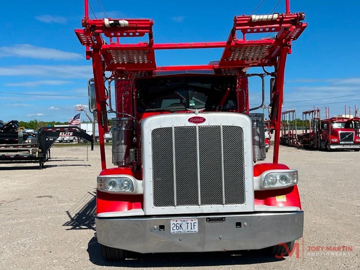 2015-peterbilt-389-image-3