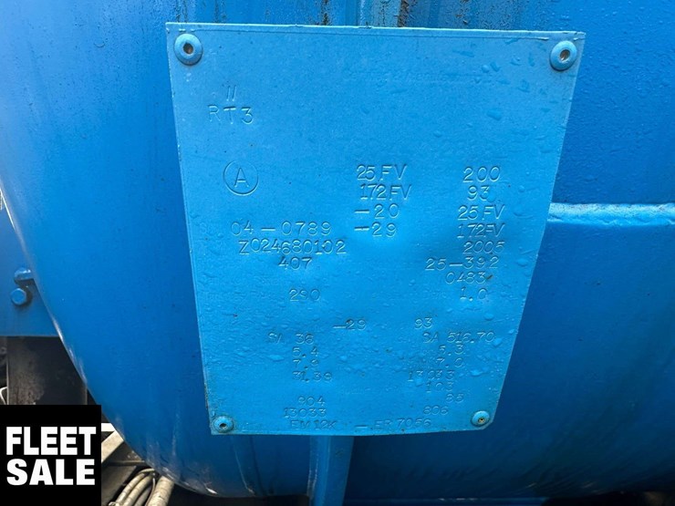 2005-kenworth-t800-image-17