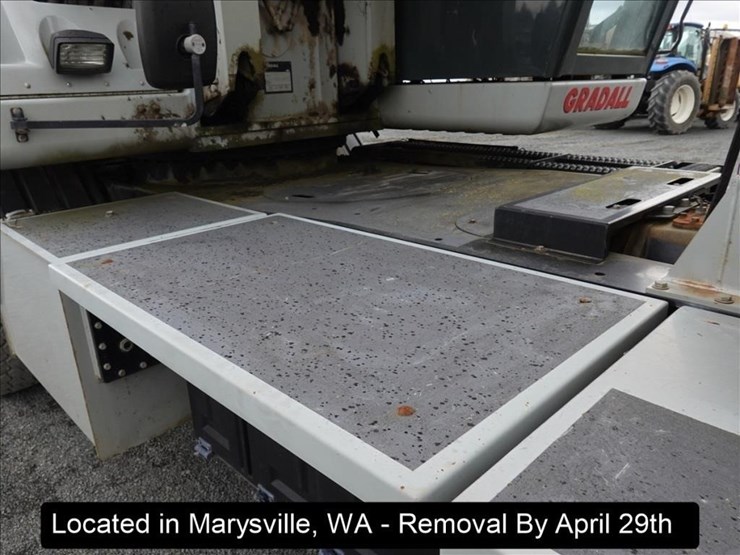 2009-gradall-xl3100-image-2