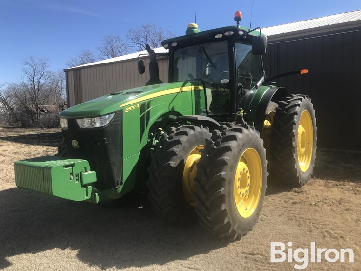 2015-john-deere-8370r-image-1