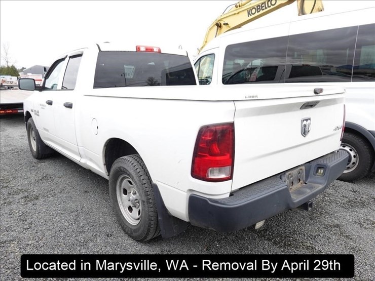 2014-dodge-1500-image-12