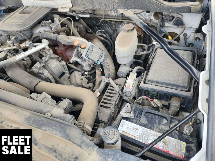 2016-chevrolet-silverado-3500hd-image-25