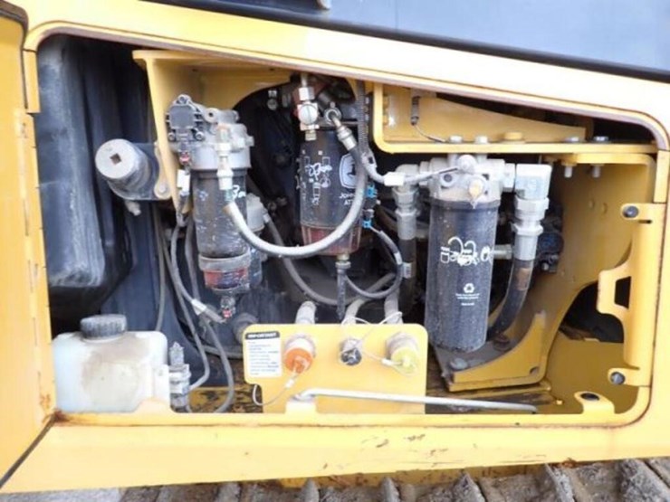 2018-deere-450k-image-57