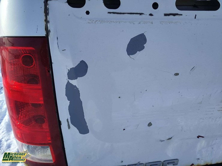 2009-gmc-sierra-2500hd-image-26