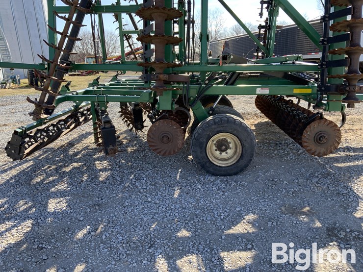 great-plains-4000tt-image-20