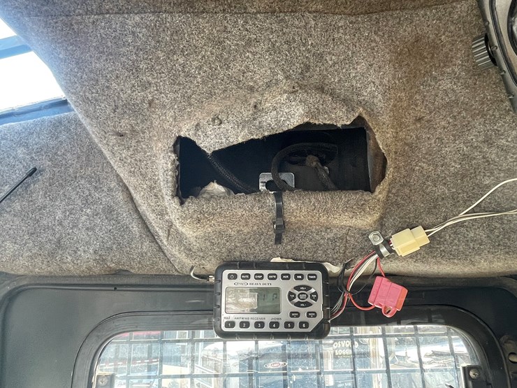 2008-caterpillar-553-image-41