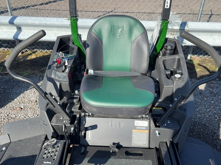 #4052-•-yakta-yxr-120-zero-turn-mower-image-6