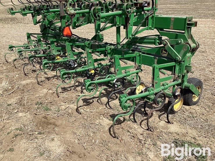 john-deere-85-image-13