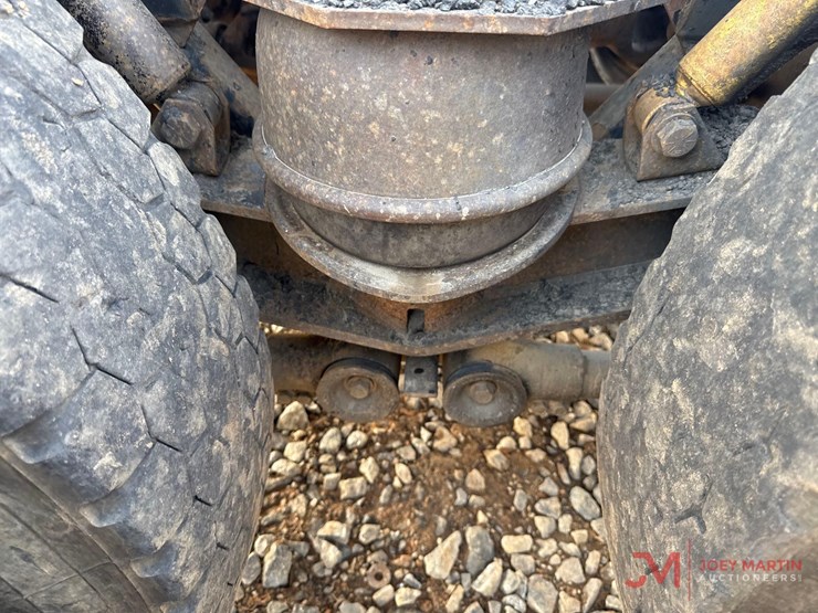 1999-peterbilt-357-image-28