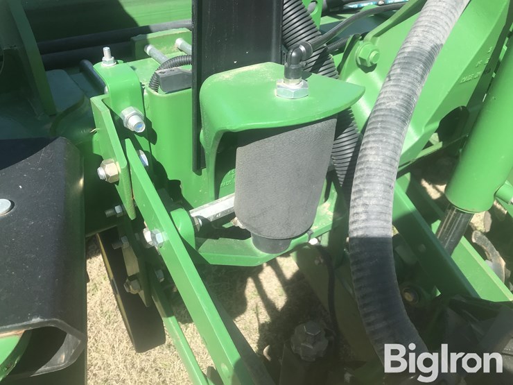 2012-john-deere-1770nt-ccs-image-19