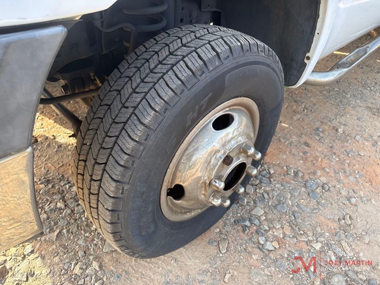 2005-ford-f350-image-10