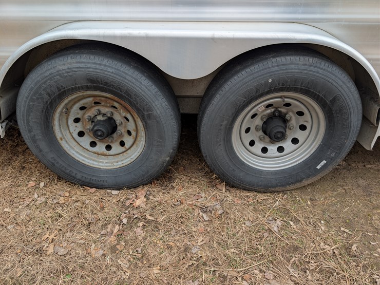 #282-•-2015-featherlite-29'-aluminum-gooseneck-horse-trailer-(wi-title)-(ridgeland,-wi)-image-11