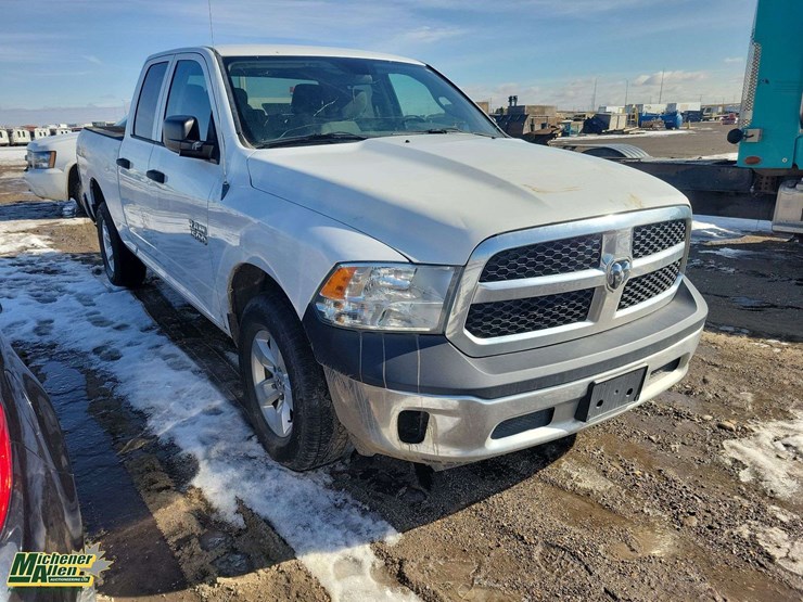 2013-dodge-1500-image-3