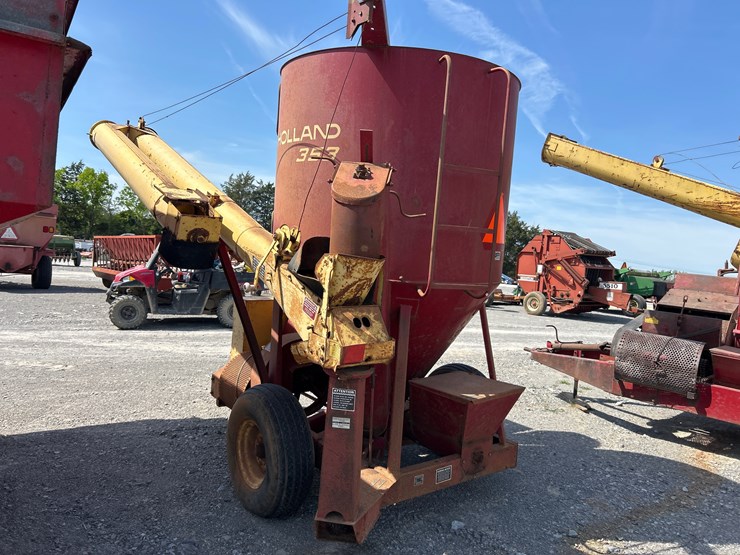 new-holland-353-image-4