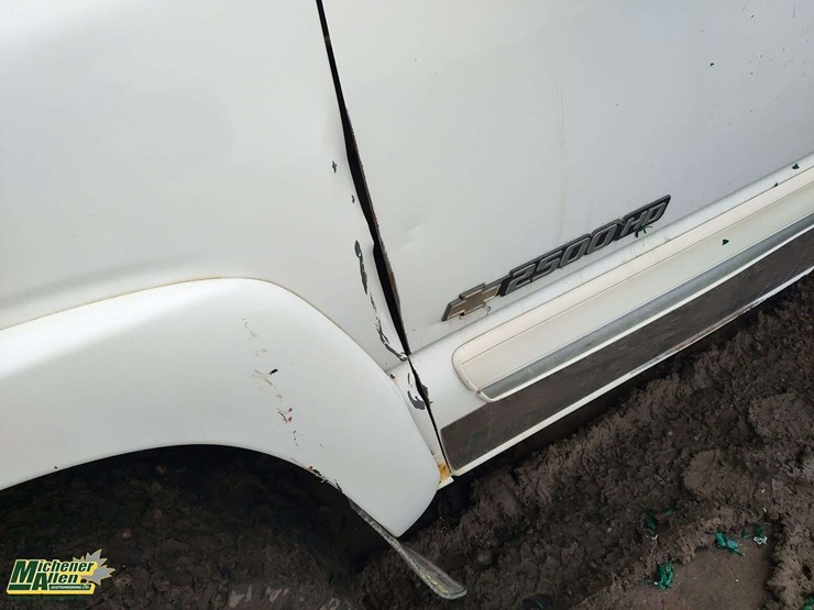 2004-chevrolet-silverado-2500hd-image-24