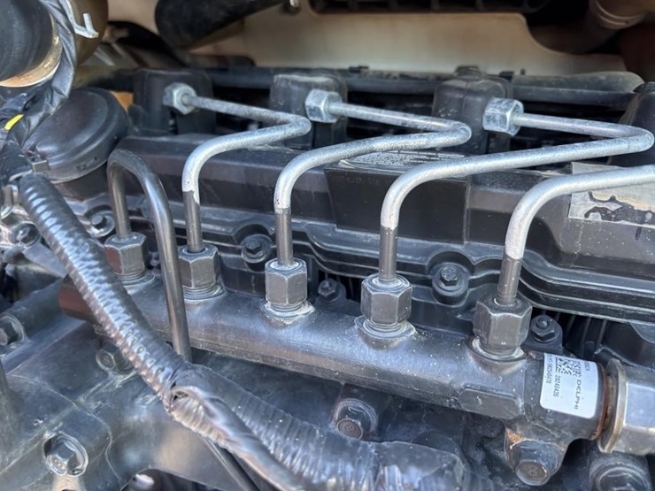 2019-bobcat-t590-image-41