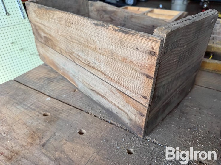 antique-wood-boxes-image-17