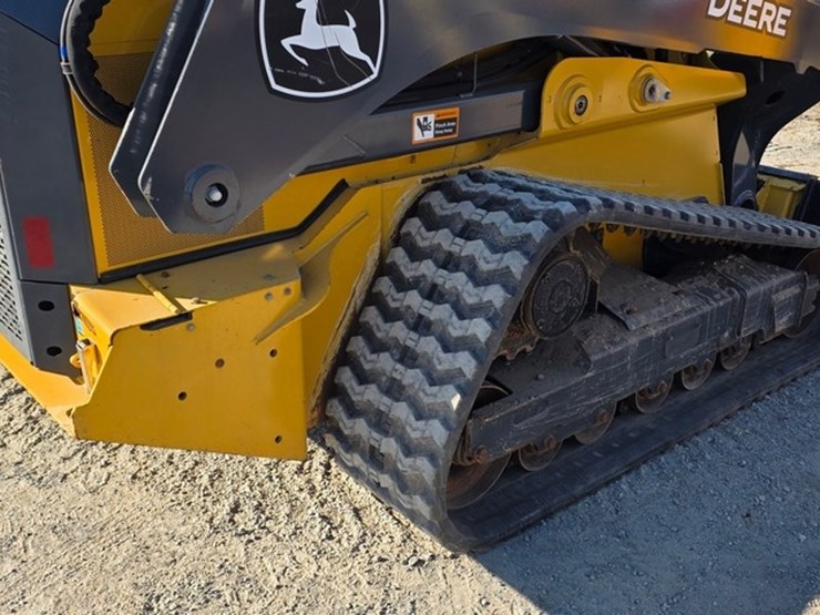 2023-deere-331g-image-18