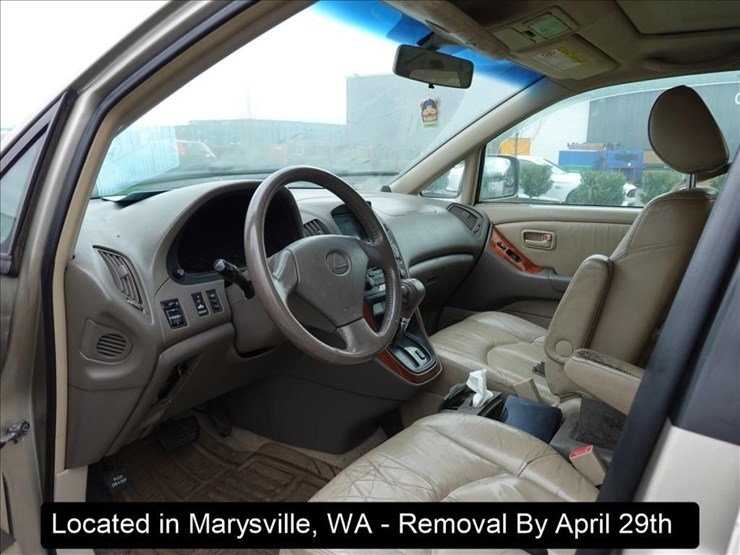 1999-lexus-rx300-image-5