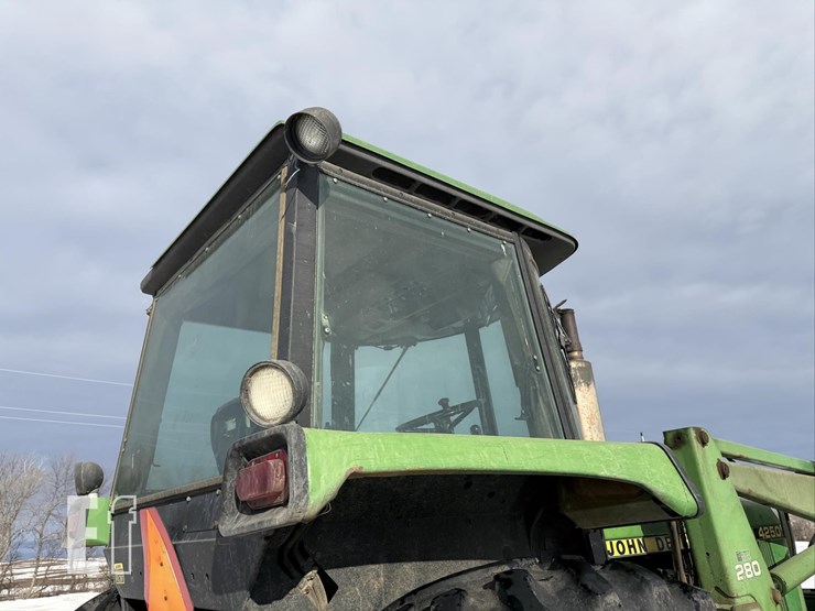 1987-john-deere-4250-image-18