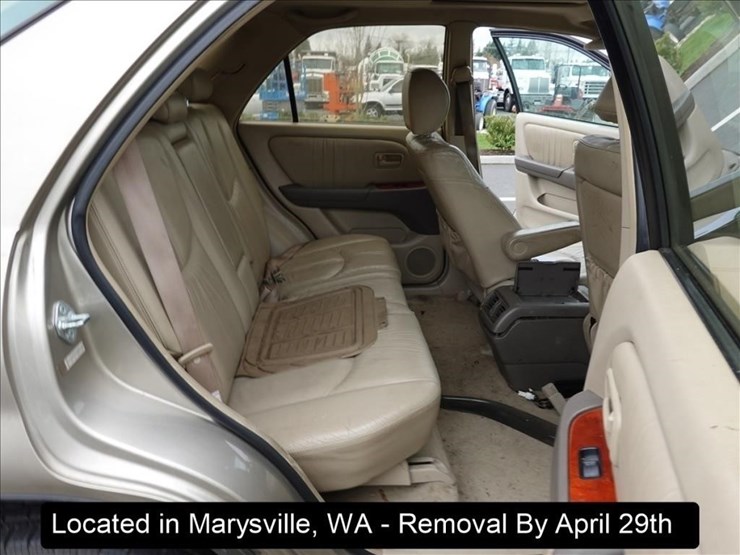 1999-lexus-rx300-image-22