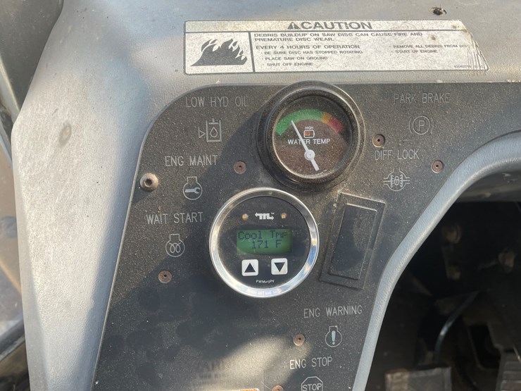 2008-caterpillar-553-image-33