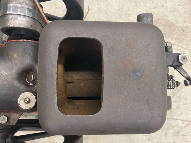 john-deere-11-image-12