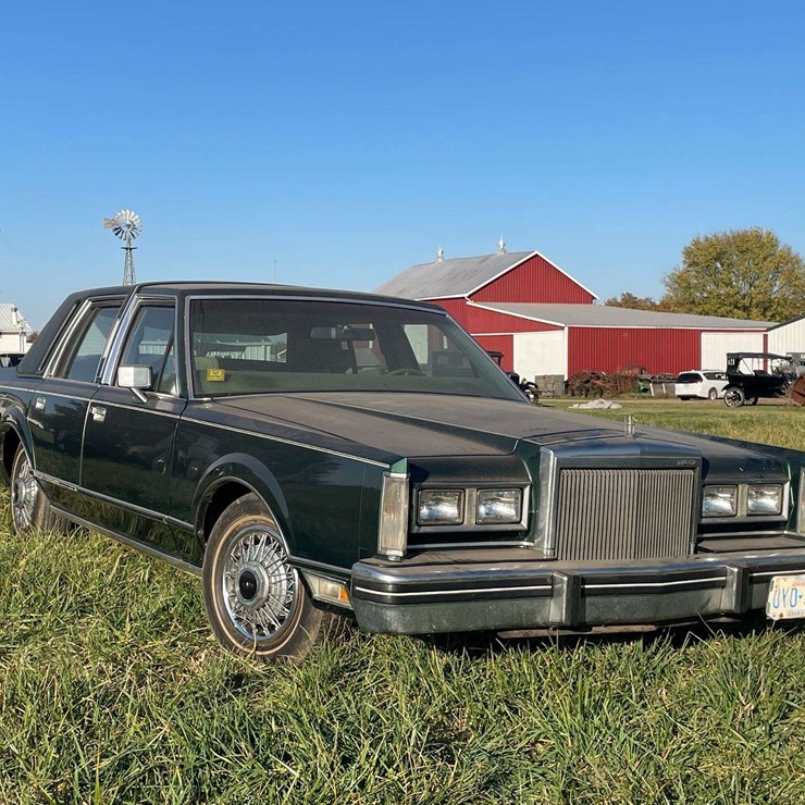 1980 Lincoln Continental Town Car