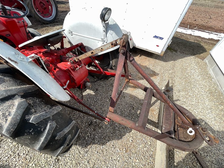 1948-ford-8n-image-15