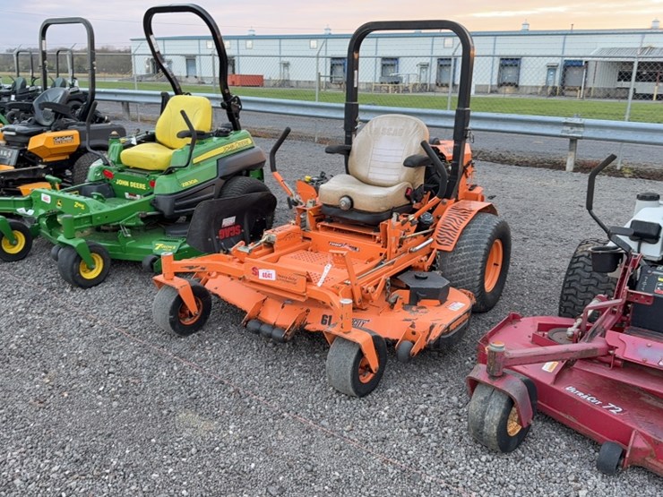 #4041-•-scag-turf-tiger-ii-zero-turn-mower-image-1