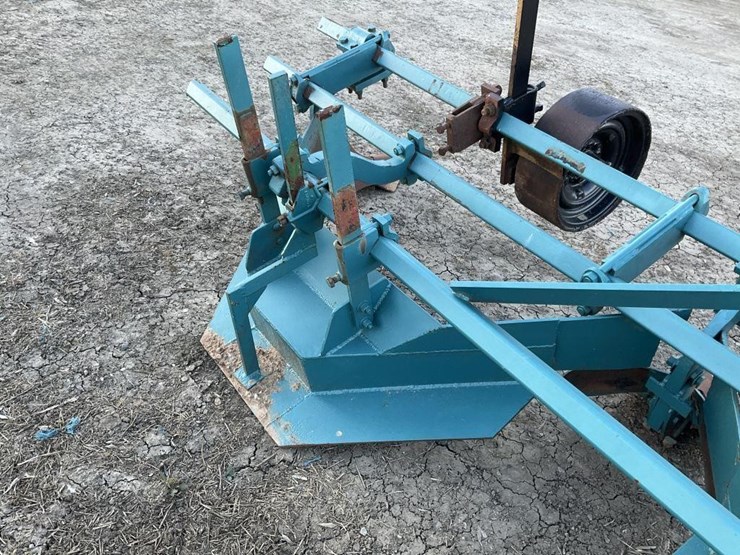 custom-3-pt-3-row-60"-furrow-bar-image-12