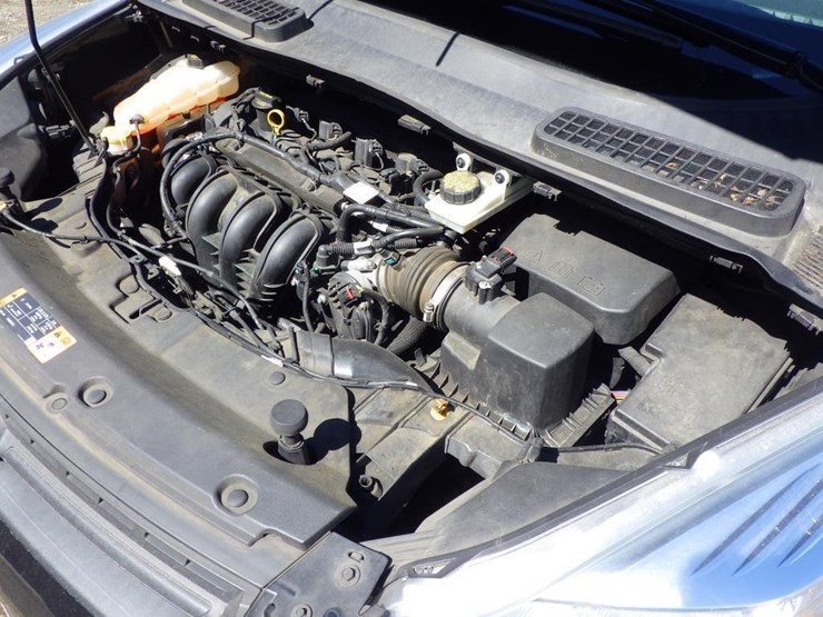 2015-ford-escape-image-10