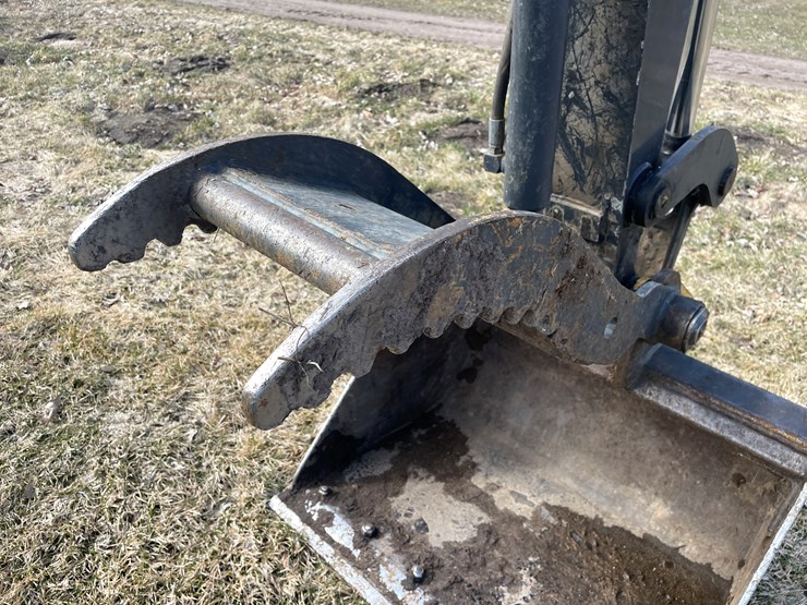 2020-deere-60g-image-10