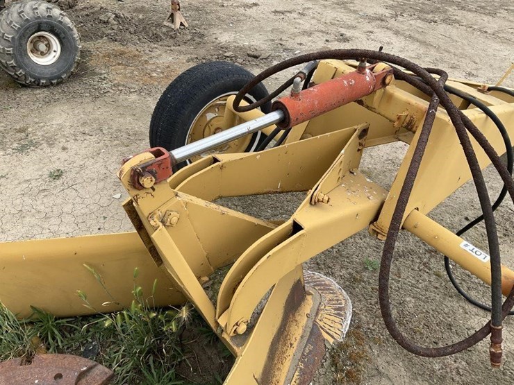 atlas-pull-v-ditcher-image-5