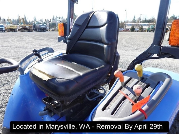 2003-new-holland-tc33d-image-6