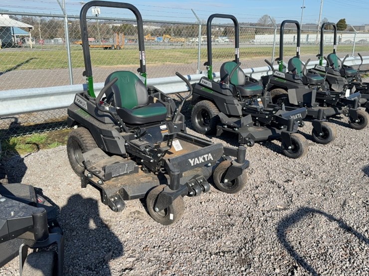 #4053-•-yakta-yxr-120-zero-turn-mower-image-3