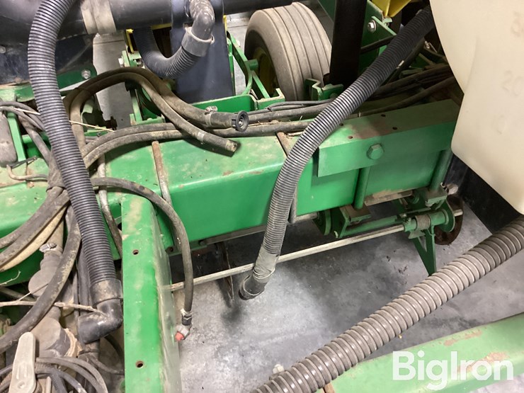 2005-john-deere-1750-image-15