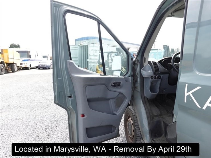 2015-ford-transit-image-3