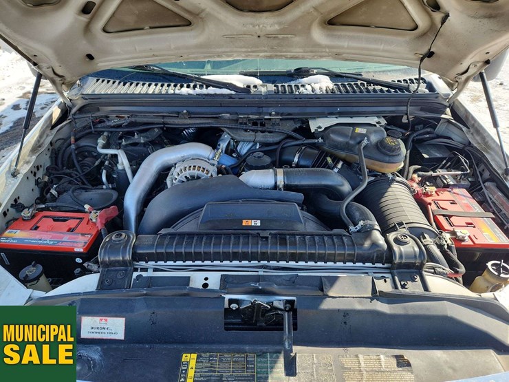 2005-ford-f550-image-34