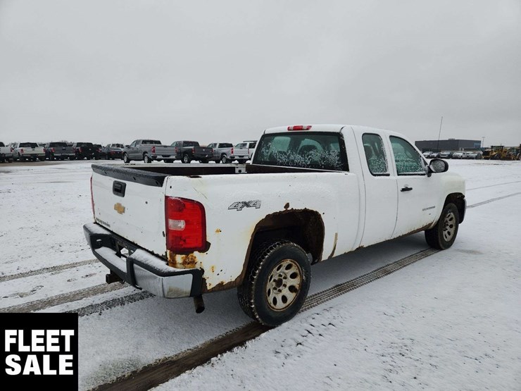2013-chevrolet-silverado-1500-image-4