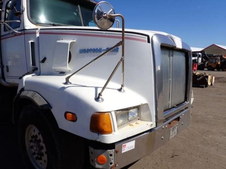 2000-western-star-5900-image-23