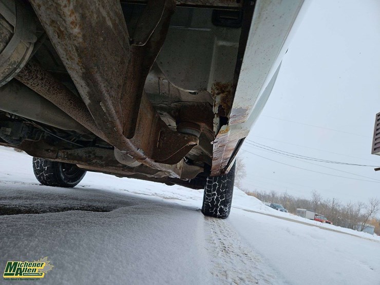 2010-gmc-sierra-1500-image-26