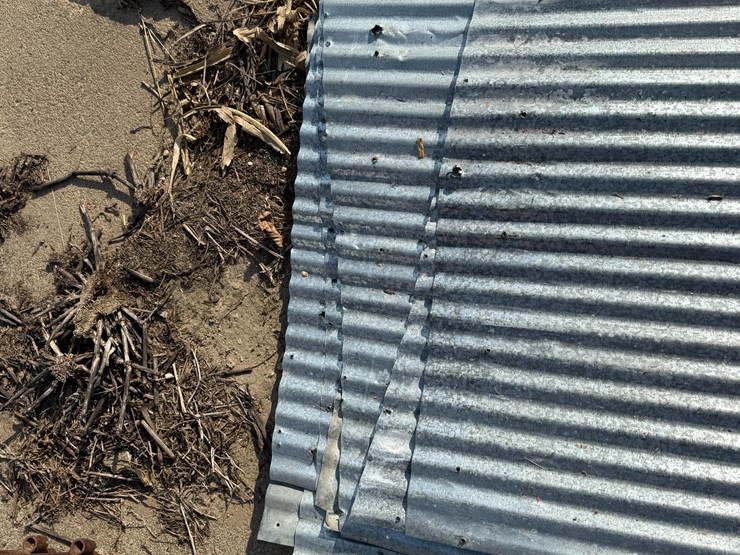 wire-gates-&-barn-tin-image-14